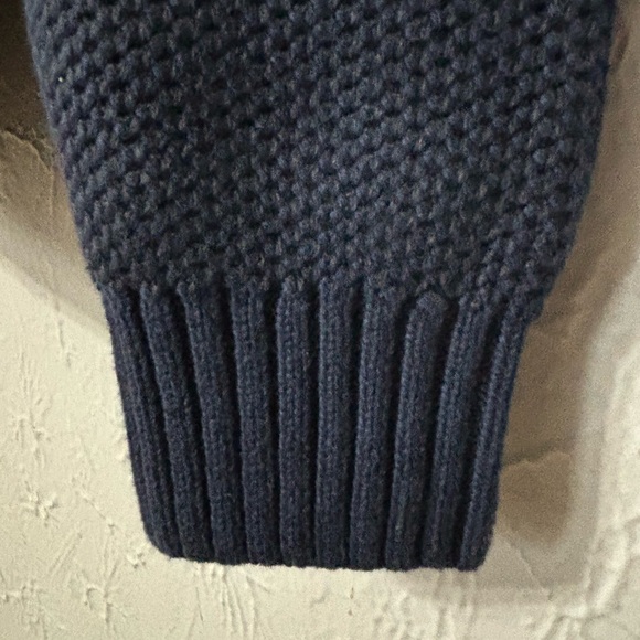 NWT Izod Men’s Navy Blue - White & Red Holiday 1/4 Zip Sweater - M - Picture 9 of 12